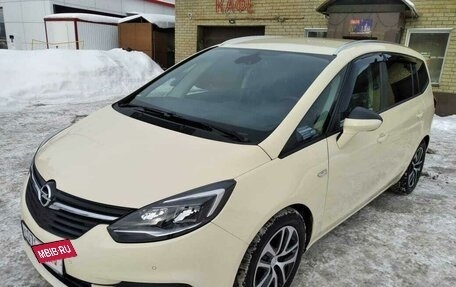 Opel Zafira C рестайлинг, 2018 год, 1 950 000 рублей, 2 фотография