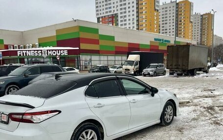 Toyota Camry, 2019 год, 2 730 000 рублей, 4 фотография