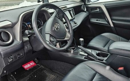 Toyota RAV4, 2018 год, 2 900 000 рублей, 22 фотография