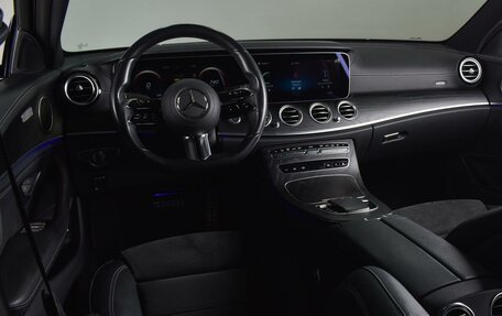 Mercedes-Benz E-Класс, 2022 год, 6 170 000 рублей, 6 фотография