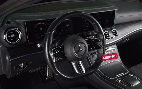 Mercedes-Benz E-Класс, 2022 год, 6 170 000 рублей, 12 фотография