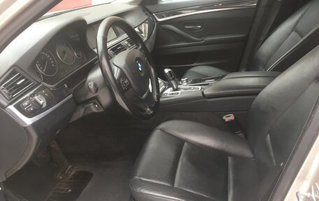 BMW 5 серия, 2012 год, 1 490 000 рублей, 11 фотография