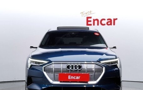 Audi e-tron Sportback I, 2022 год, 6 200 000 рублей, 3 фотография