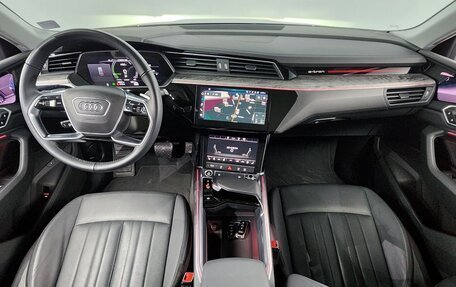 Audi e-tron Sportback I, 2022 год, 6 200 000 рублей, 8 фотография