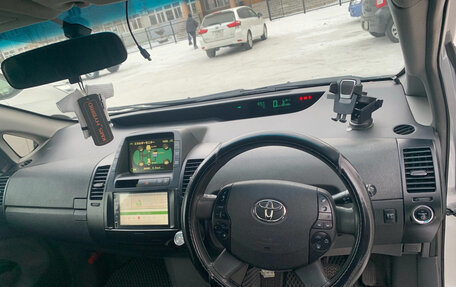 Toyota Prius, 2008 год, 680 000 рублей, 15 фотография