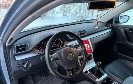Volkswagen Passat B7, 2012 год, 1 355 000 рублей, 32 фотография