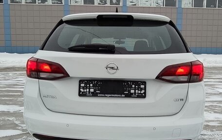 Opel Astra K, 2018 год, 1 445 000 рублей, 4 фотография