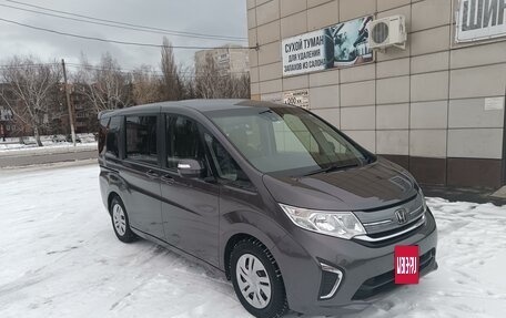 Honda Stepwgn IV, 2020 год, 2 200 000 рублей, 2 фотография