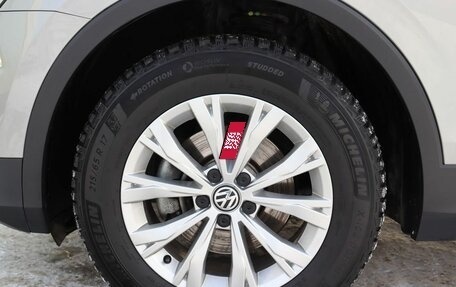 Volkswagen Tiguan II, 2019 год, 2 470 000 рублей, 10 фотография