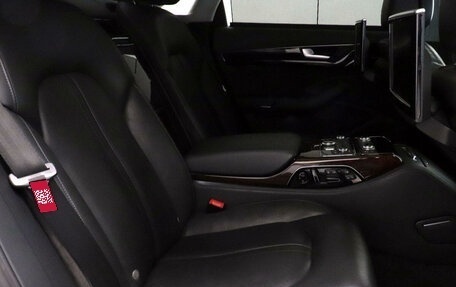 Audi A8, 2015 год, 3 490 000 рублей, 8 фотография