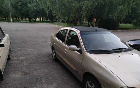 Renault Megane II, 1998 год, 240 000 рублей, 2 фотография