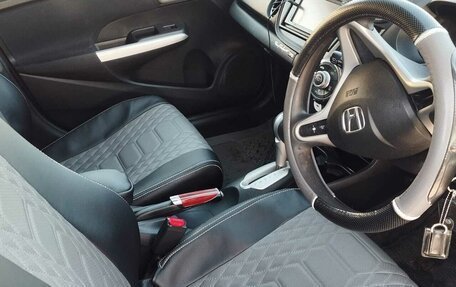 Honda Insight II рестайлинг, 2013 год, 1 200 000 рублей, 5 фотография