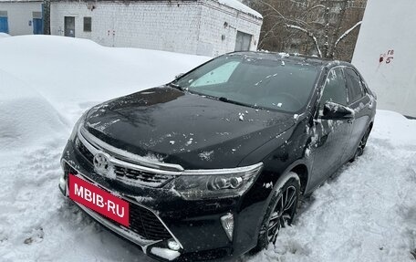 Toyota Camry, 2017 год, 2 500 000 рублей, 11 фотография