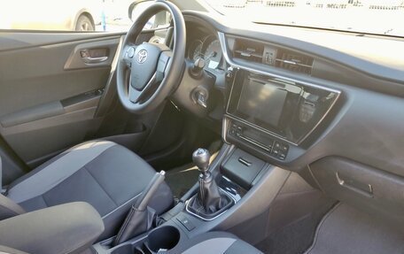 Toyota Auris II, 2017 год, 1 380 000 рублей, 9 фотография