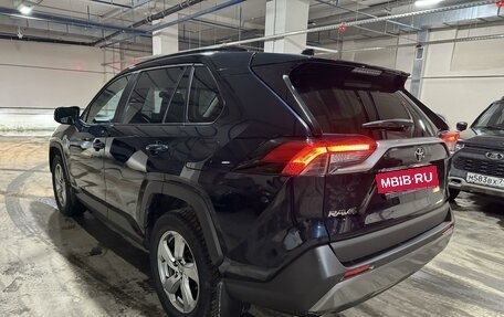 Toyota RAV4, 2020 год, 2 999 999 рублей, 4 фотография