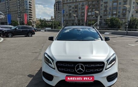 Mercedes-Benz GLA, 2018 год, 3 200 000 рублей, 3 фотография