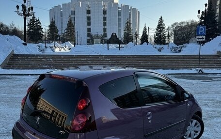 Peugeot 107 I рестайлинг, 2013 год, 649 000 рублей, 3 фотография