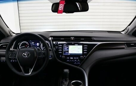 Toyota Camry, 2020 год, 2 890 000 рублей, 13 фотография