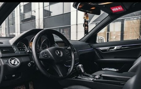 Mercedes-Benz C-Класс, 2010 год, 1 549 000 рублей, 21 фотография