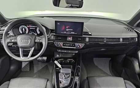 Audi A4, 2021 год, 2 400 000 рублей, 8 фотография