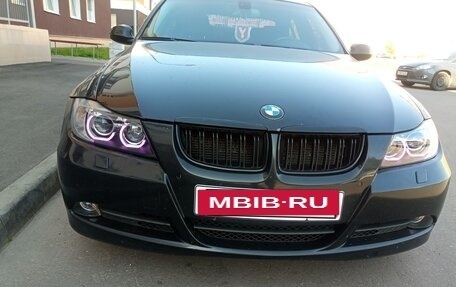 BMW 3 серия, 2007 год, 750 000 рублей, 2 фотография