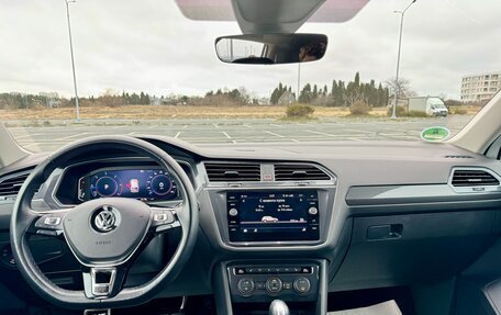 Volkswagen Tiguan II, 2019 год, 3 480 000 рублей, 24 фотография