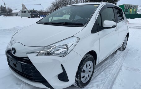 Toyota Vitz, 2017 год, 1 100 000 рублей, 2 фотография