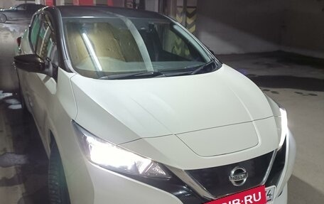 Nissan Leaf II, 2018 год, 1 850 000 рублей, 4 фотография