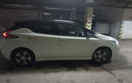 Nissan Leaf II, 2018 год, 1 850 000 рублей, 7 фотография