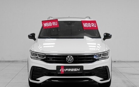 Volkswagen Tiguan II, 2021 год, 4 349 000 рублей, 3 фотография