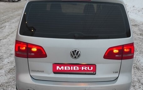 Volkswagen Touran III, 2012 год, 1 250 000 рублей, 4 фотография