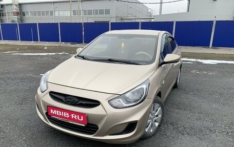 Hyundai Solaris II рестайлинг, 2011 год, 780 000 рублей, 1 фотография