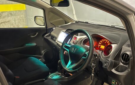 Honda Fit III, 2010 год, 990 000 рублей, 13 фотография