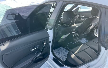 BMW 3 серия, 2017 год, 2 800 000 рублей, 13 фотография