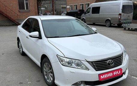 Toyota Camry, 2012 год, 1 820 000 рублей, 5 фотография
