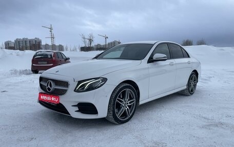 Mercedes-Benz E-Класс, 2019 год, 3 950 000 рублей, 1 фотография