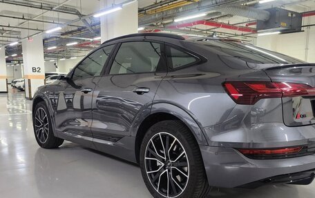 Audi e-tron Sportback I, 2022 год, 6 300 000 рублей, 2 фотография