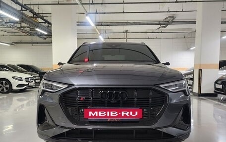 Audi e-tron Sportback I, 2022 год, 6 300 000 рублей, 3 фотография
