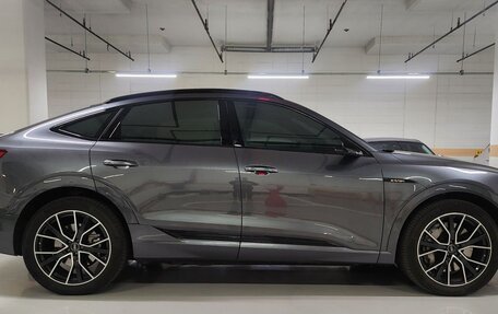 Audi e-tron Sportback I, 2022 год, 6 300 000 рублей, 5 фотография