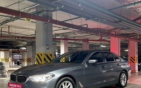 BMW 5 серия, 2019 год, 3 950 000 рублей, 2 фотография