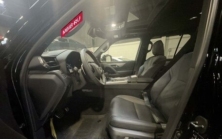 Lexus LX, 2023 год, 15 000 000 рублей, 3 фотография
