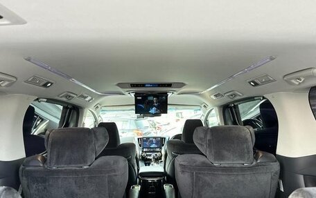 Toyota Alphard III, 2016 год, 3 210 000 рублей, 23 фотография