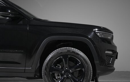 Jeep Grand Cherokee, 2023 год, 7 100 000 рублей, 11 фотография