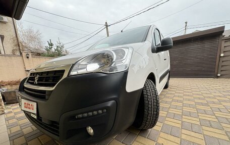 Peugeot Partner II рестайлинг 2, 2022 год, 2 500 000 рублей, 5 фотография