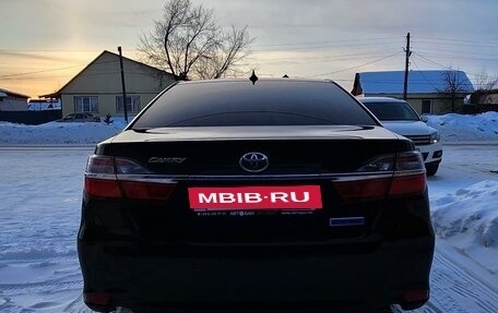 Toyota Camry, 2017 год, 2 450 000 рублей, 8 фотография