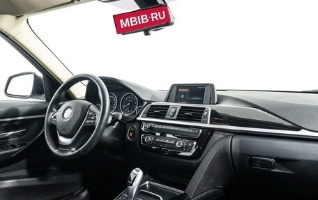 BMW 3 серия, 2018 год, 2 899 789 рублей, 9 фотография