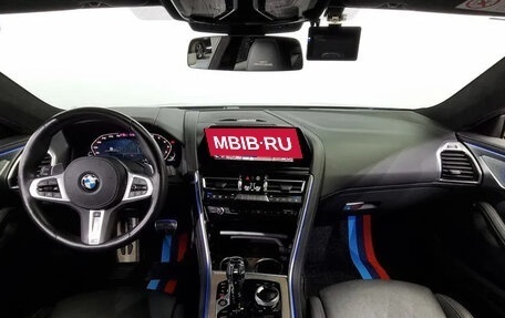 BMW 8 серия, 2021 год, 7 823 000 рублей, 14 фотография