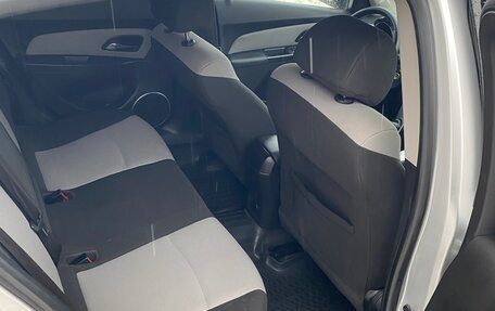 Chevrolet Cruze II, 2013 год, 875 000 рублей, 13 фотография