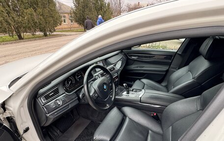 BMW 7 серия, 2009 год, 1 890 000 рублей, 10 фотография