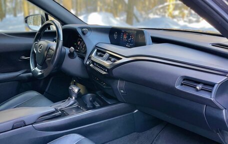 Lexus UX I, 2019 год, 3 100 000 рублей, 17 фотография